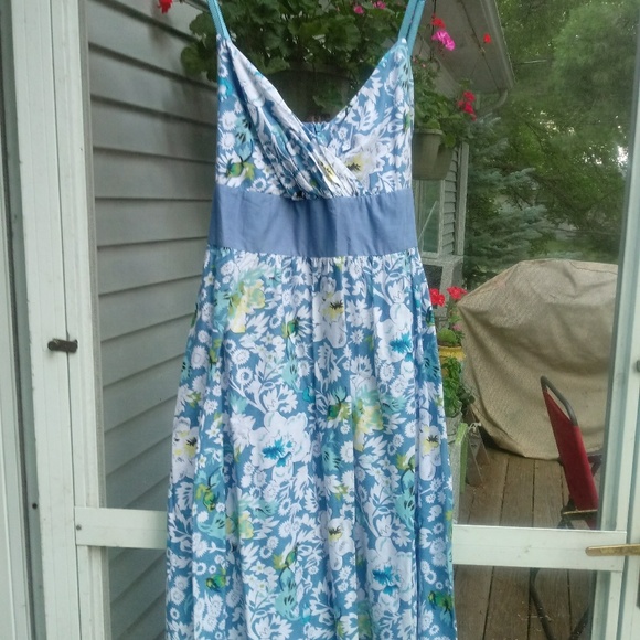 Dress - Picture 1 of 5